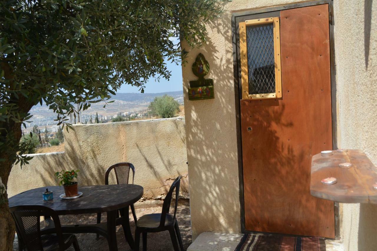 Our Villa'S Private Apartments - Hq Budget Stay - Wonderful Horizon View Of Jerash Gerasa Exterior foto